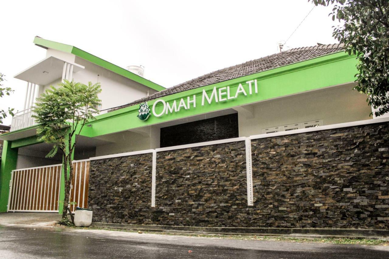 Omah Melati - Vacation Home Surakarta  ภายนอก รูปภาพ